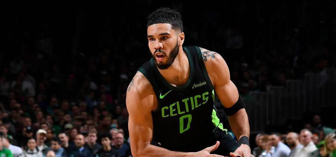 包含塔图姆新星出色防守表现惊艳,雄鹿未来可期!的词条 包含塔图姆新星出色防守表现惊艳,雄鹿未来可期!的词条